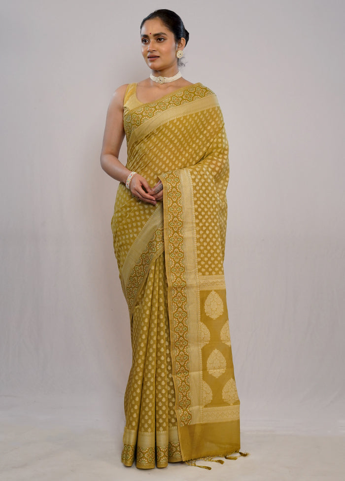 Green Cotton Saree With Blouse Piece