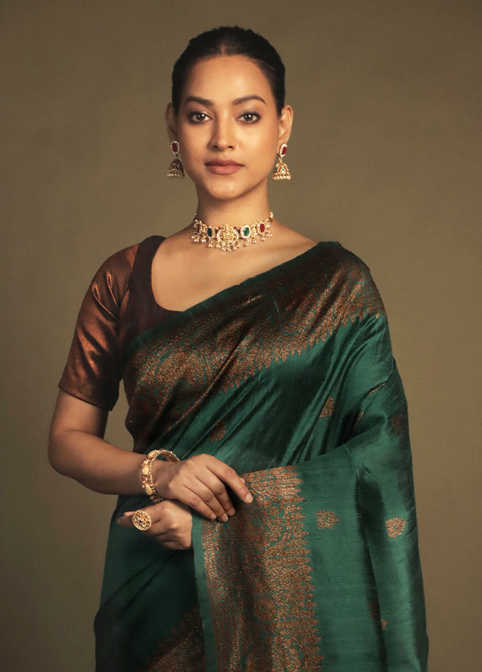 Green Handloom Tussar Pure Silk Saree With Blouse Piece