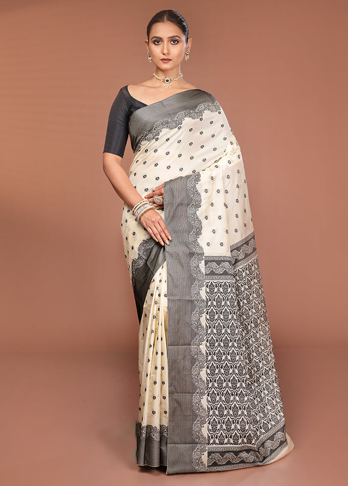 Cream Kanjivaram Silk Saree With Blouse Piece