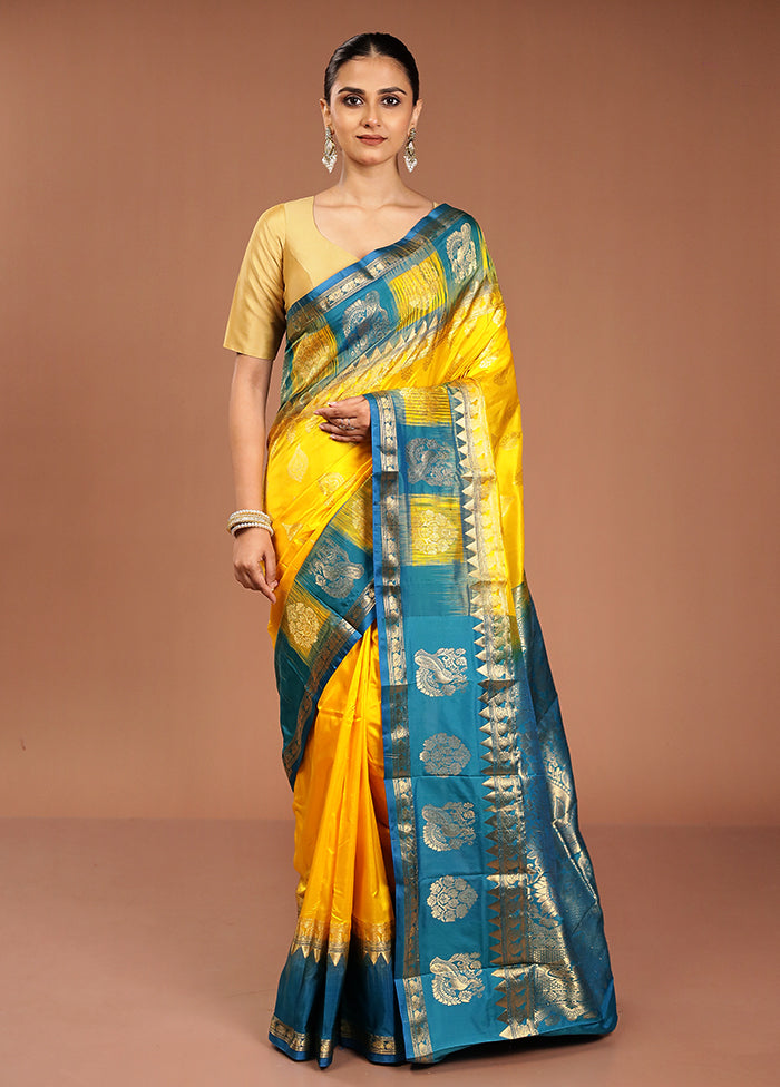 Yellow Handloom Kanjivaram Pure Silk Saree With Blouse Piece