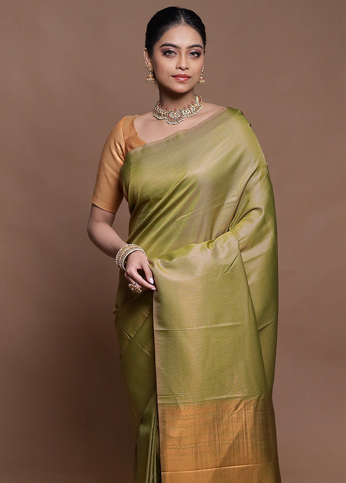 Green Dupion Silk Saree With Blouse Piece