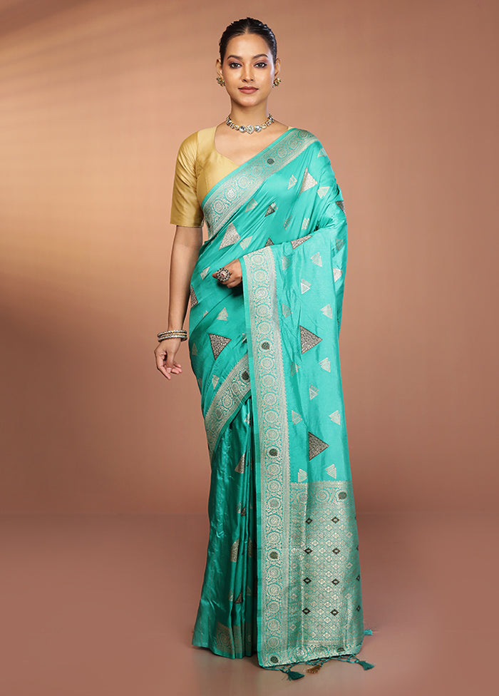 Green Dupion Silk Saree With Blouse Piece