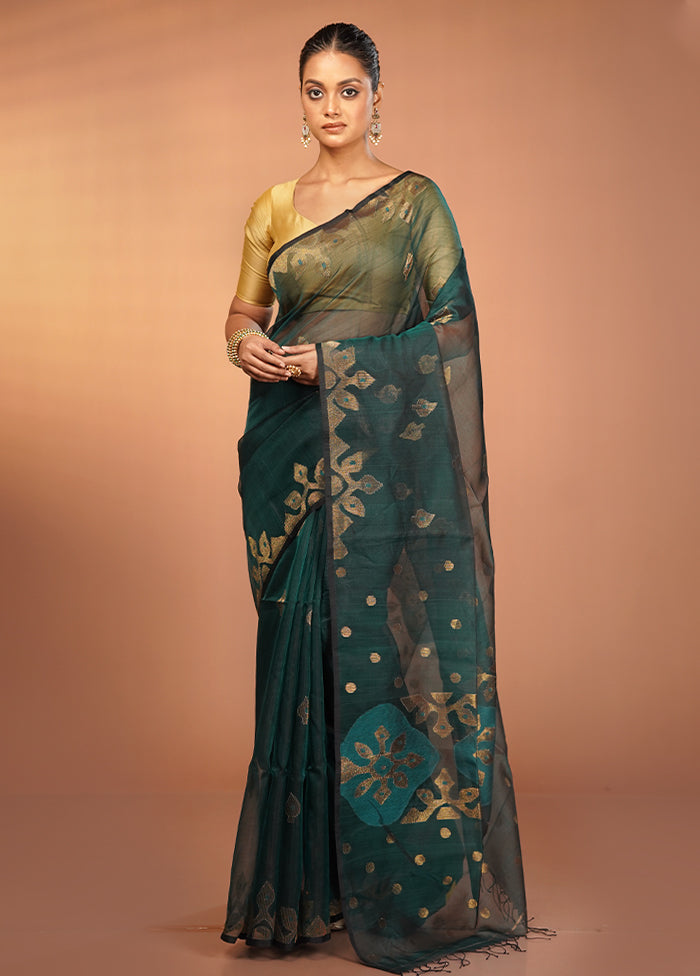 Green Handloom Matka Pure Silk Saree With Blouse Piece