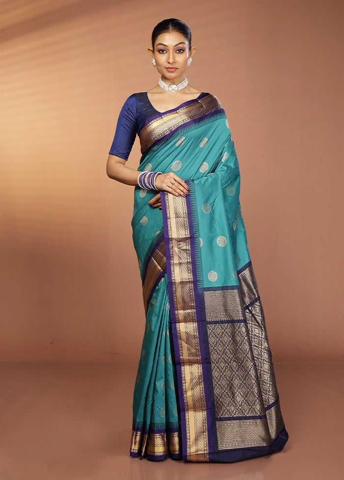 Green Kanjivaram Silk Saree With Blouse Piece