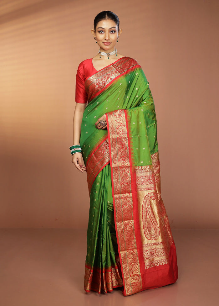 Green Handloom Kanjivaram Pure Silk Saree With Blouse Piece