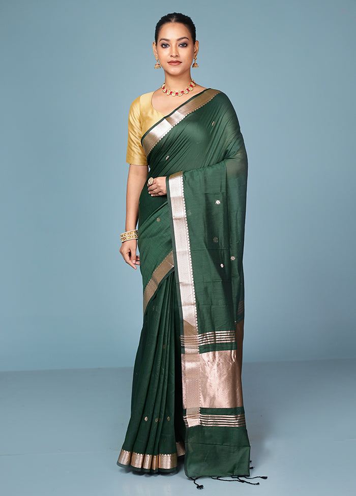 Green Cotton Saree With Blouse Piece