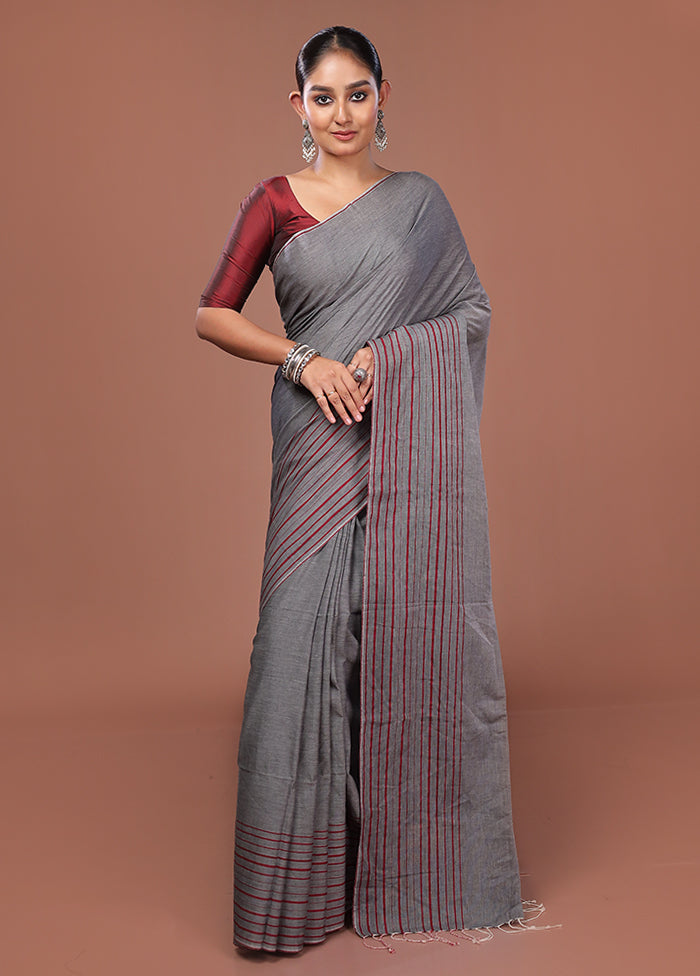 Grey Matka Silk Saree With Blouse Piece