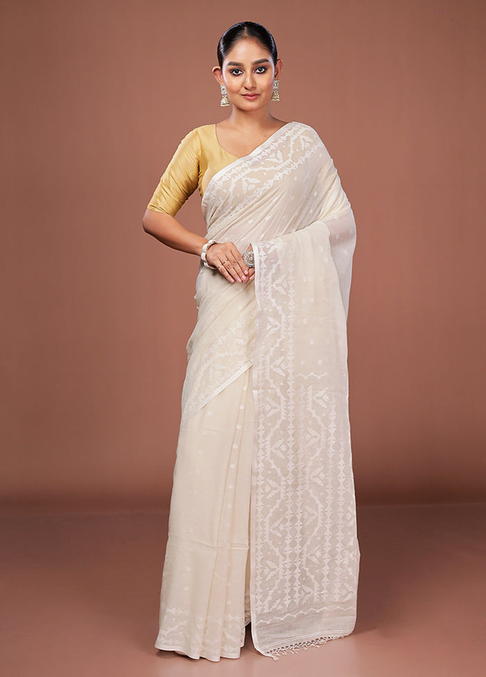 White Matka Pure Silk Saree With Blouse Piece
