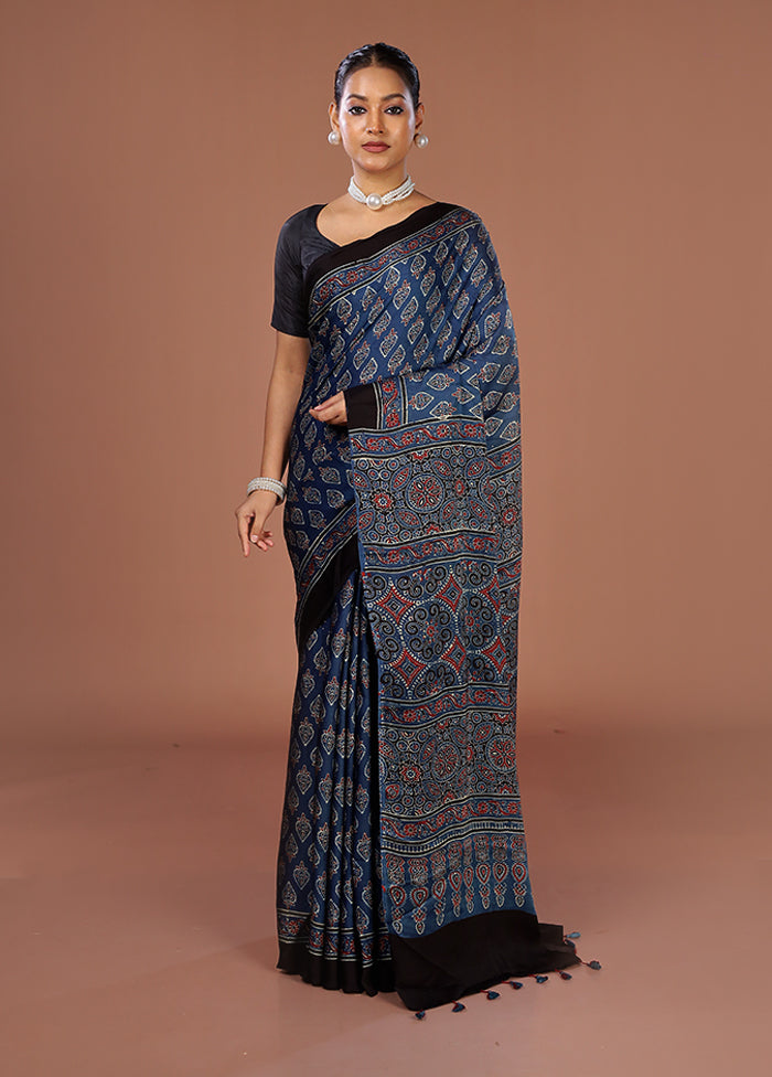 Blue Printed Pure Silk Saree Without Blouse Piece