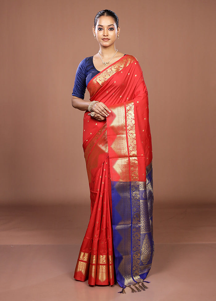 Red Kanjivaram Silk Saree With Blouse Piece