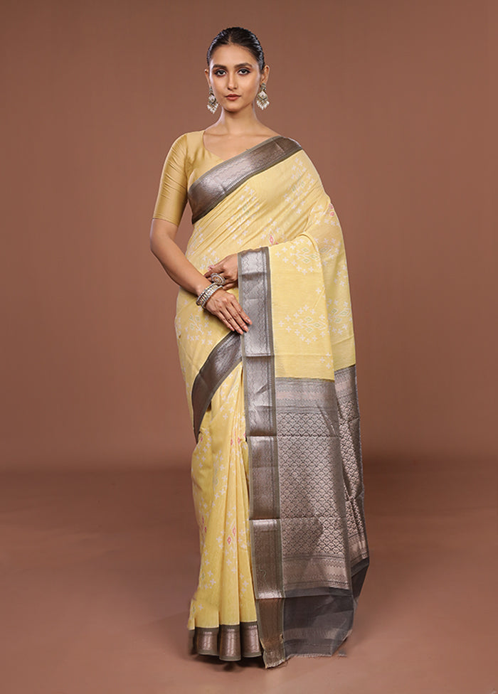 Yellow Pure Cotton Saree With Blouse Piece