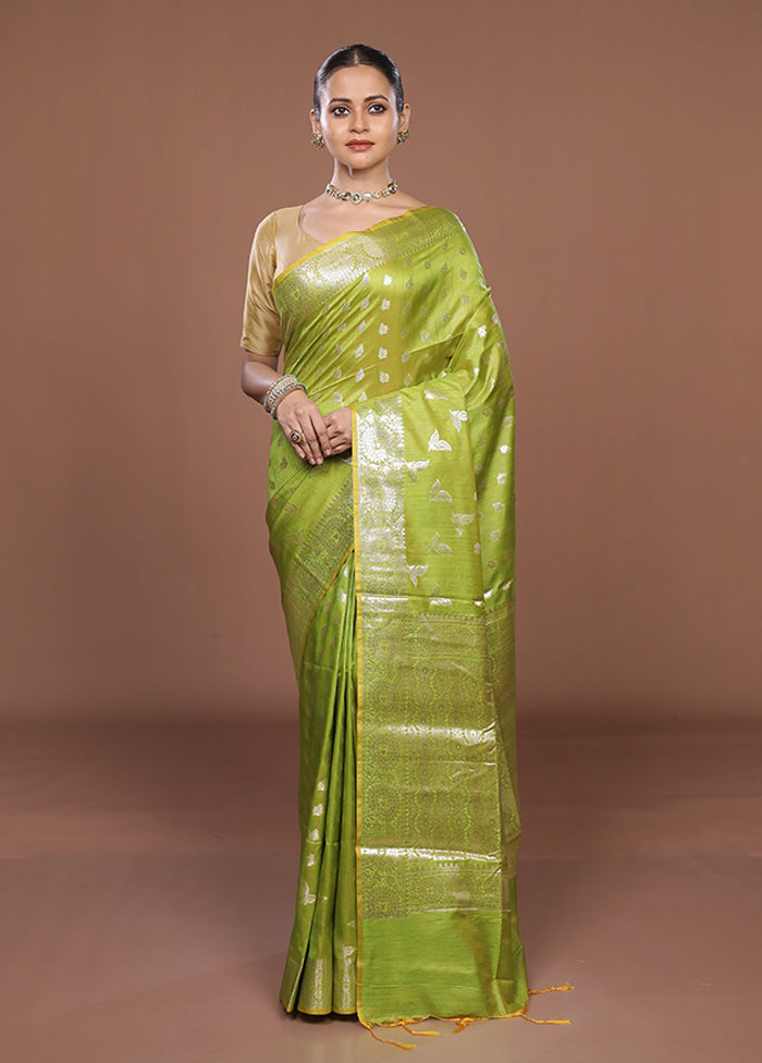 Green Dupion Silk Saree With Blouse Piece
