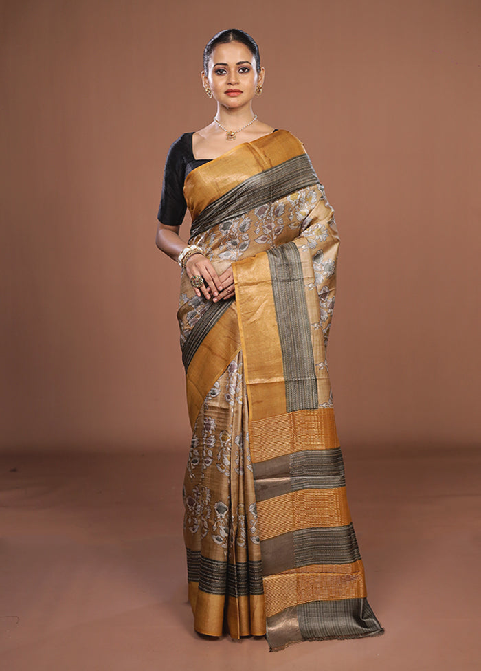 Cream Handloom Tussar Pure Silk Saree With Blouse Piece