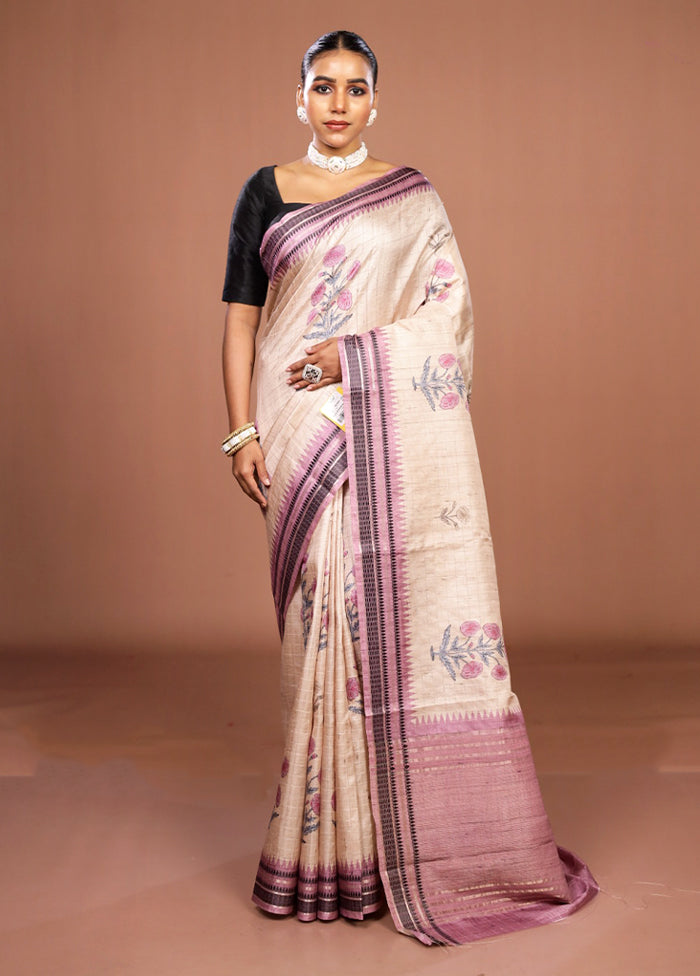 Cream Tussar Silk Saree With Blouse Piece