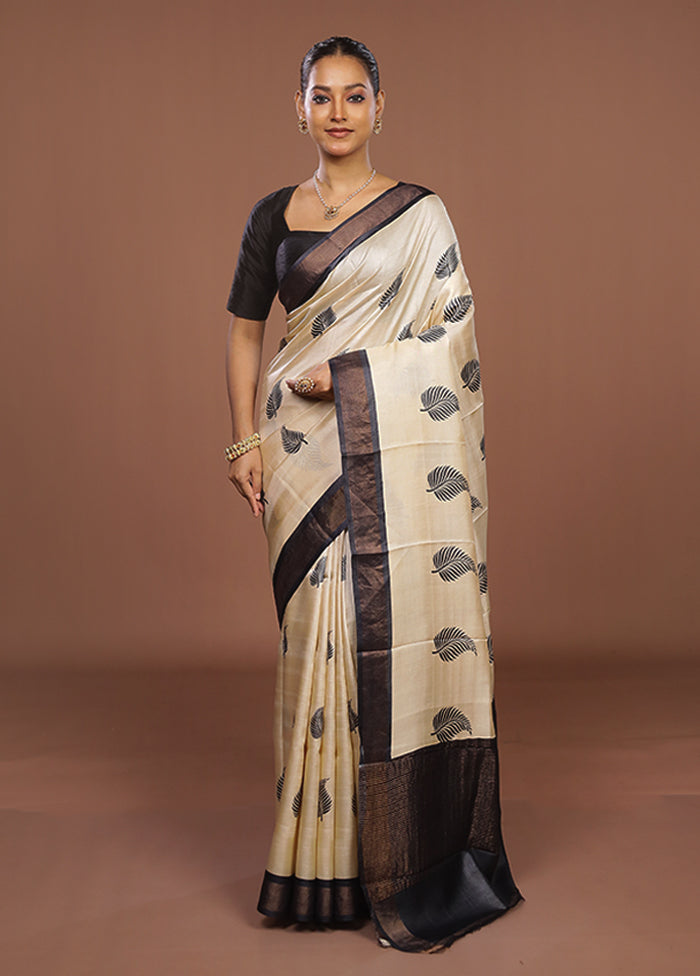 Cream Handloom Tussar Pure Silk Saree With Blouse Piece
