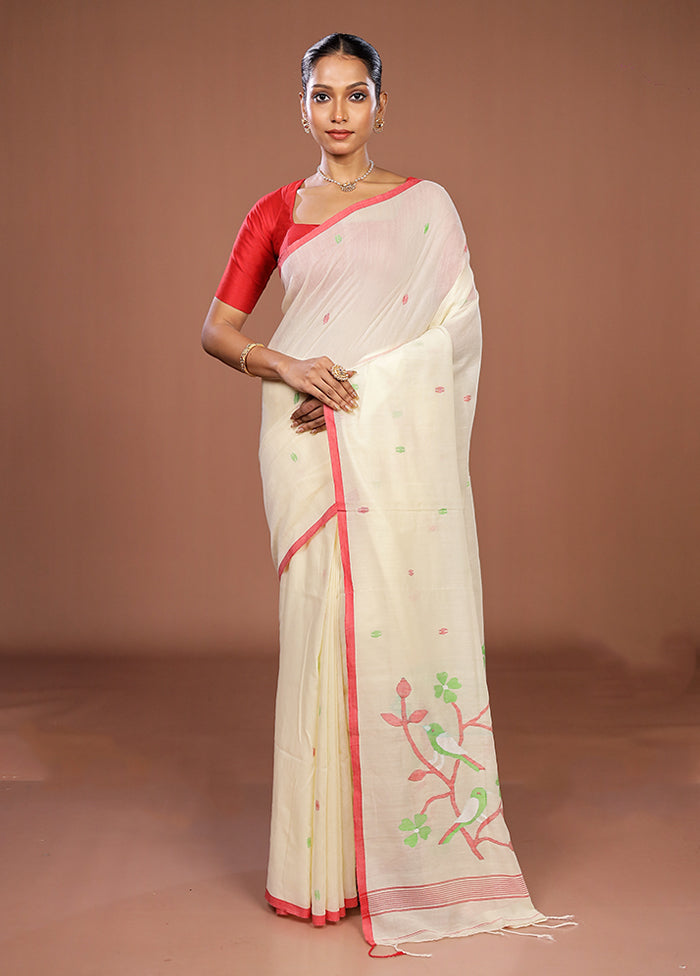 Cream Matka Silk Saree With Blouse Piece