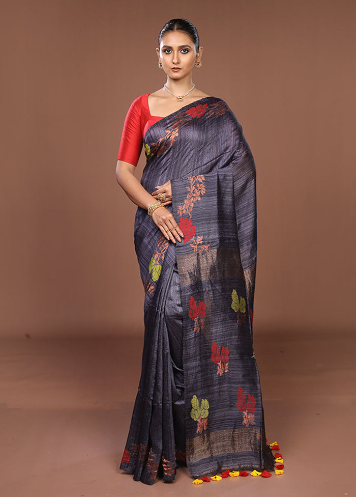 Grey Handloom Matka Pure Silk Saree With Blouse Piece