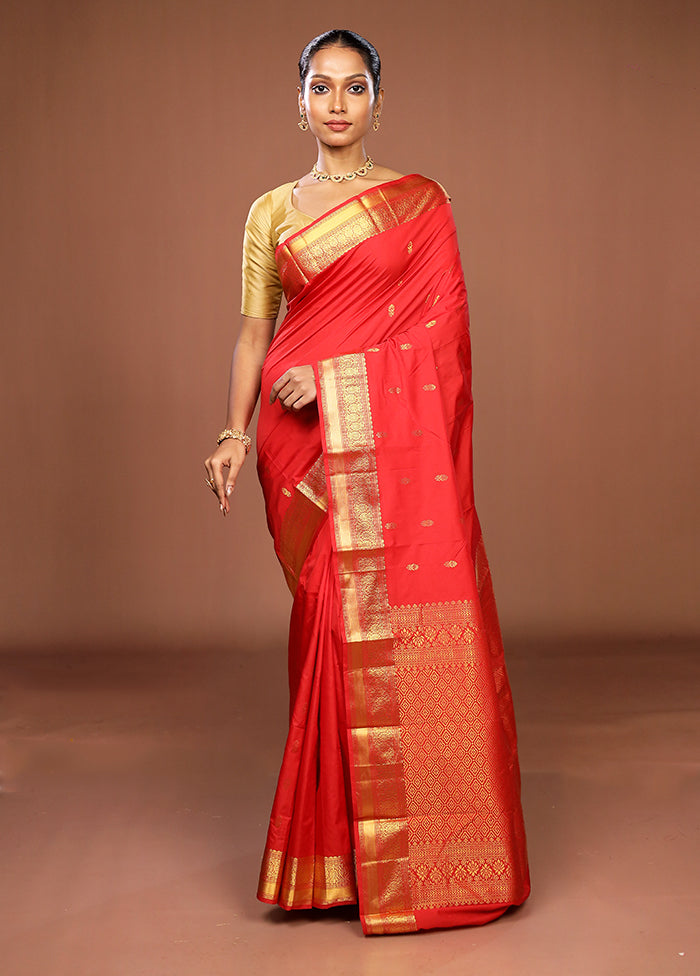 Red Kanjivaram Silk Saree With Blouse Piece