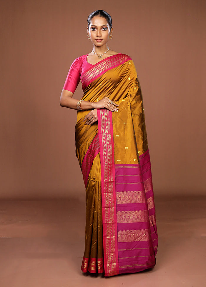 Grey Kanjivaram Silk Saree With Blouse Piece