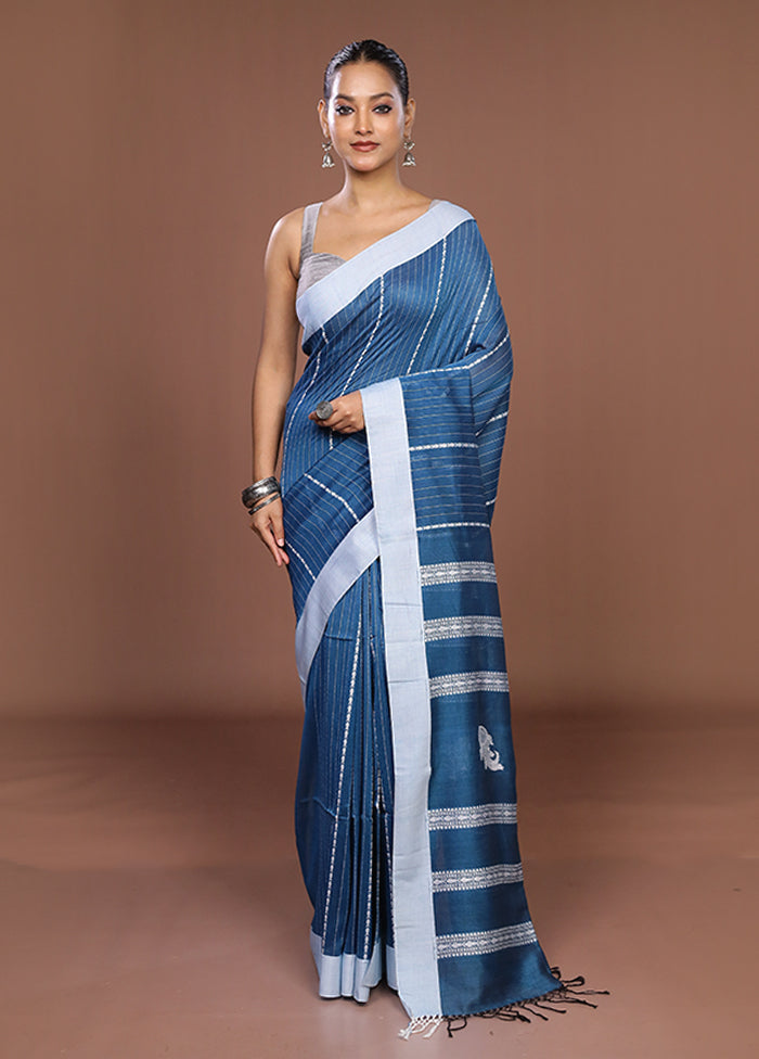 Blue Matka Silk Saree With Blouse Piece