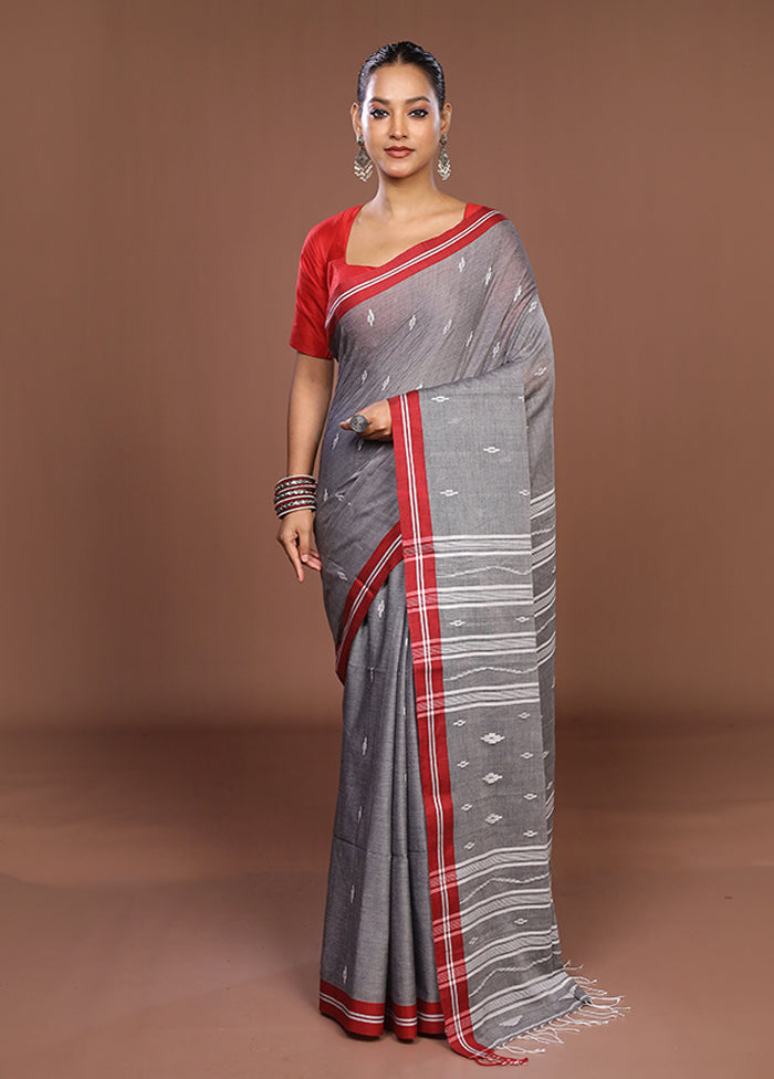 Grey Matka Silk Saree With Blouse Piece