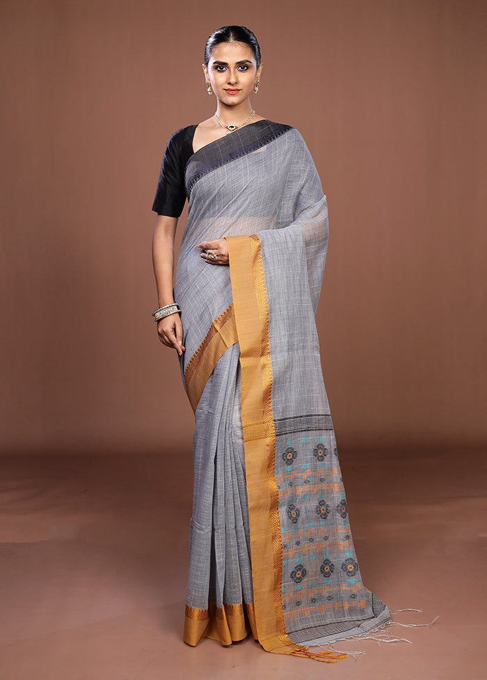 Grey Matka Silk Saree With Blouse Piece