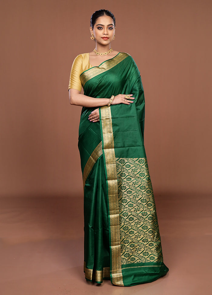 Green Printed Pure Silk Saree Without Blouse Piece