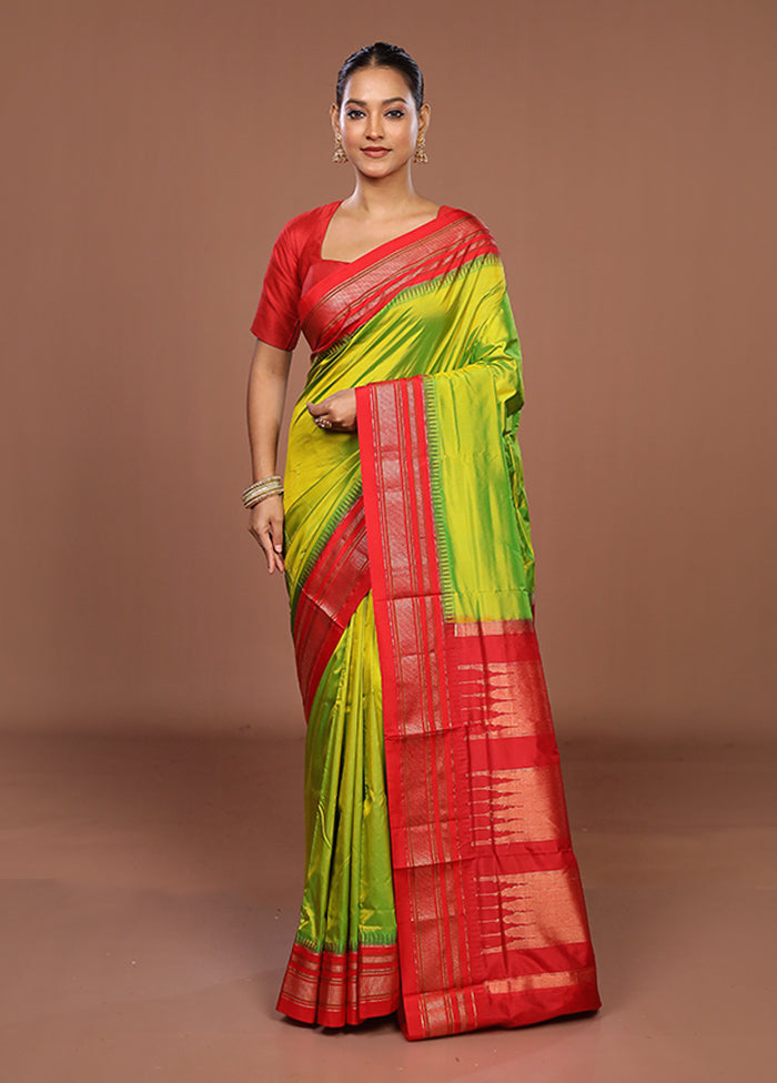 Green Handloom Kanjivaram Pure Silk Saree With Blouse Piece