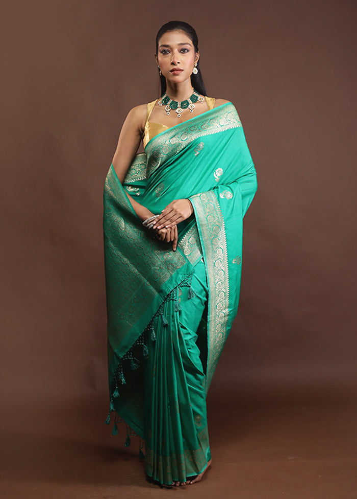 Green Dupion Silk Saree With Blouse Piece