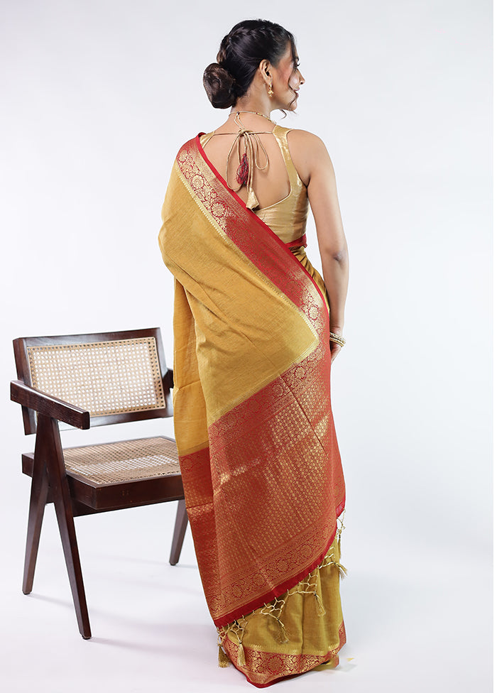 Green Dupion Silk Saree With Blouse Piece