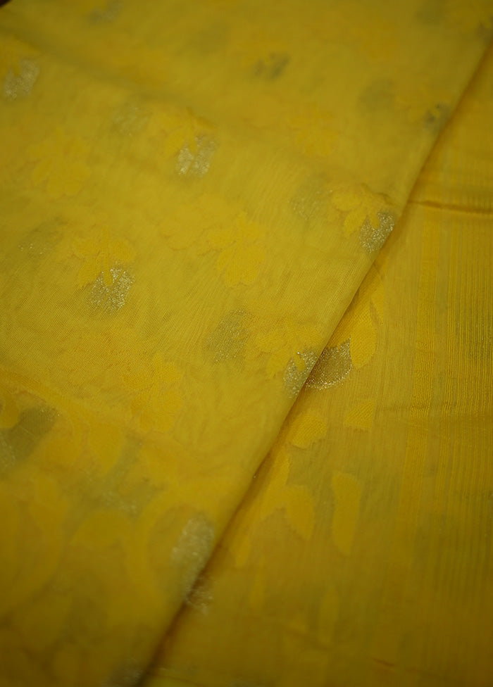 Yellow Matka Silk Saree With Blouse Piece