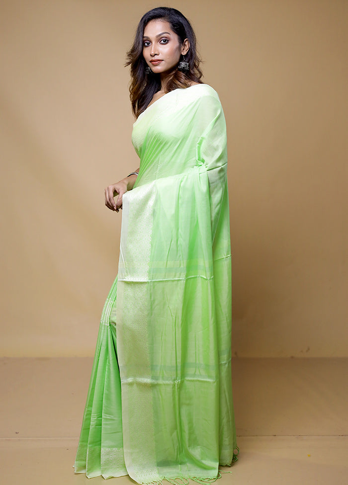 Green Pure Cotton Saree With Blouse Piece