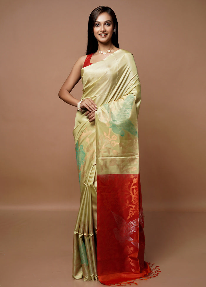 Cream Handloom Kanchipuram Pure Silk Saree With Blouse Piece