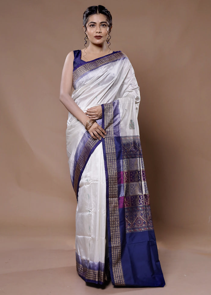 White Kanjivaram Pure Silk Saree With Blouse Piece - Indian Silk House Agencies