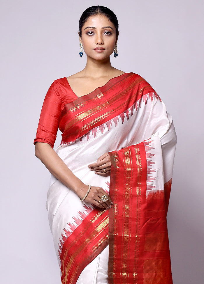 White Gadwal Pure Silk Saree Without Blouse Piece