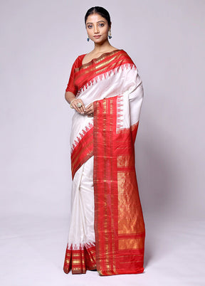 White Gadwal Pure Silk Saree Without Blouse Piece