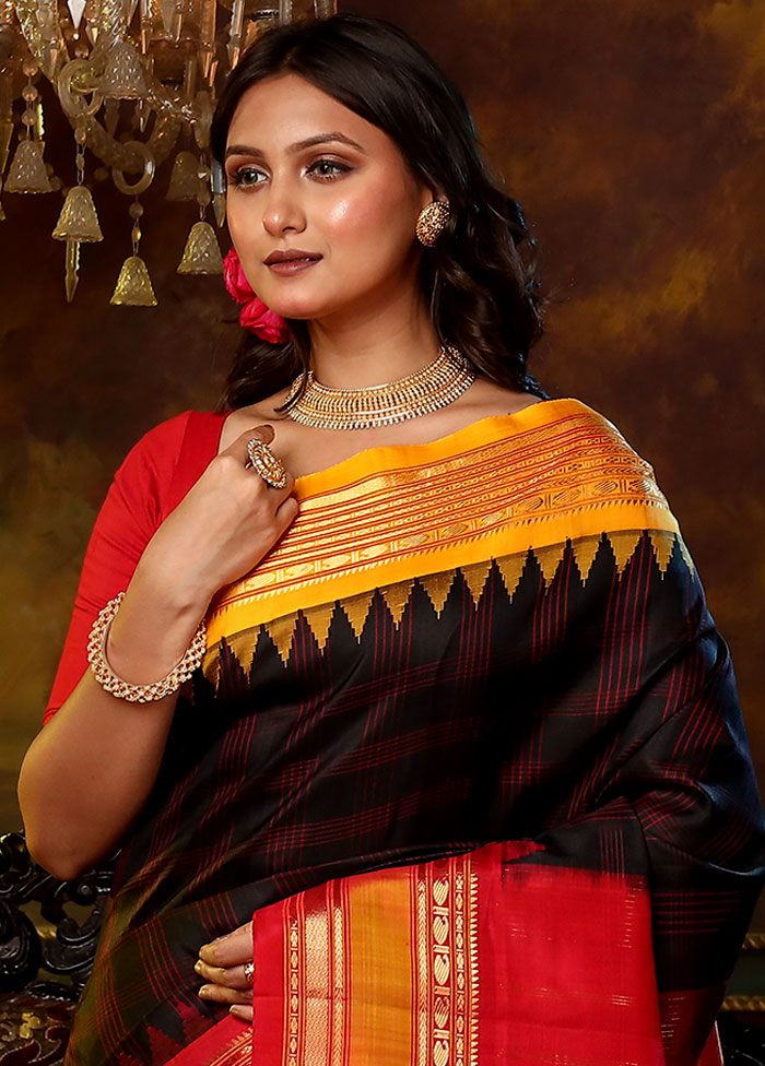 Black Pure Gadwal Silk Saree With Blouse Piece - Indian Silk House Agencies