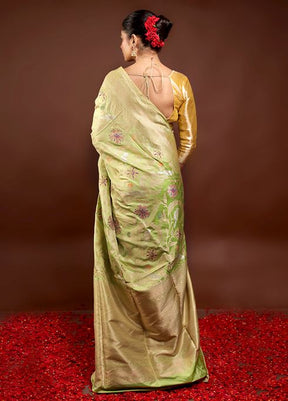 Green Handloom Uppada Pure Silk Saree With Blouse Piece