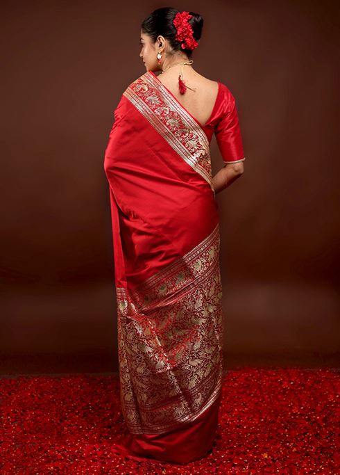 Red Handloom Banarasi Pure Silk Saree With Blouse Piece