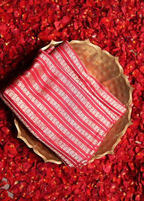 Red Handloom Uppada Pure Silk Saree With Blouse Piece