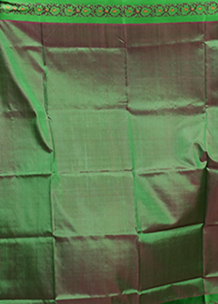 Green Garad Pure Silk Saree Without Blouse Piece