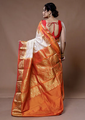 White Kanjivaram Pure Silk Saree With Blouse Piece - Indian Silk House Agencies