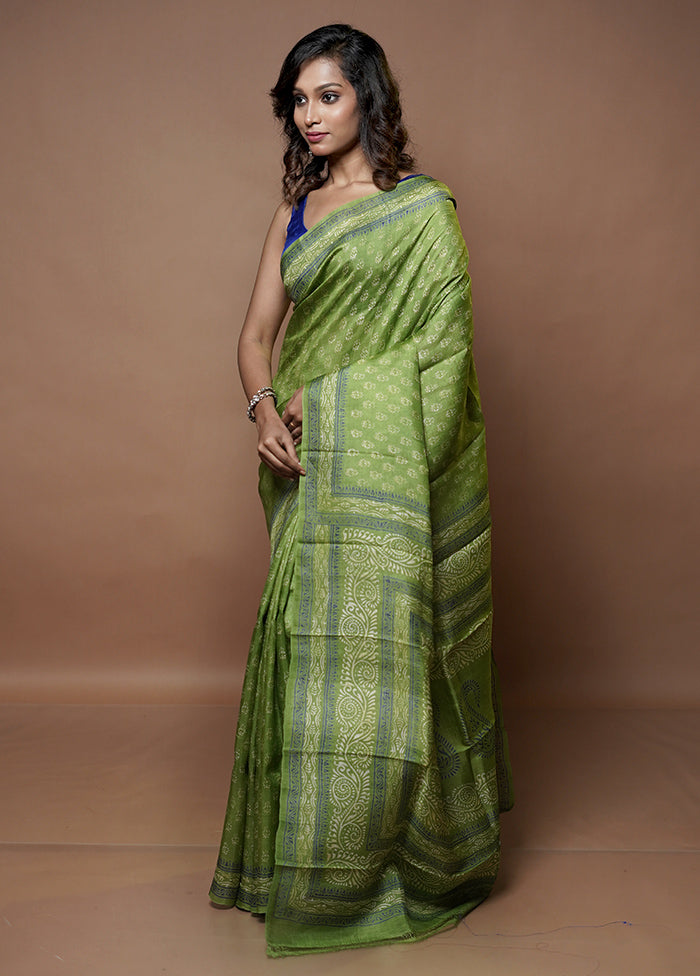 Green Printed Pure Silk Saree Without Blouse Piece