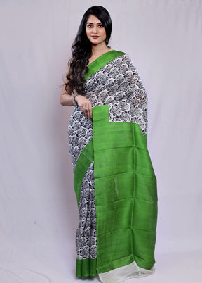 Cream Printed Pure Silk Saree With Blouse Piece - Indian Silk House Agencies