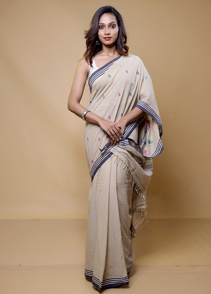 Cream Cotton Saree With Blouse Piece