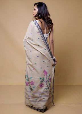 Cream Cotton Saree With Blouse Piece