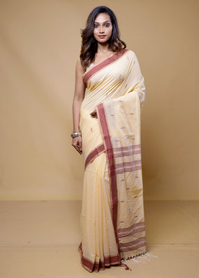 Cream Cotton Saree With Blouse Piece