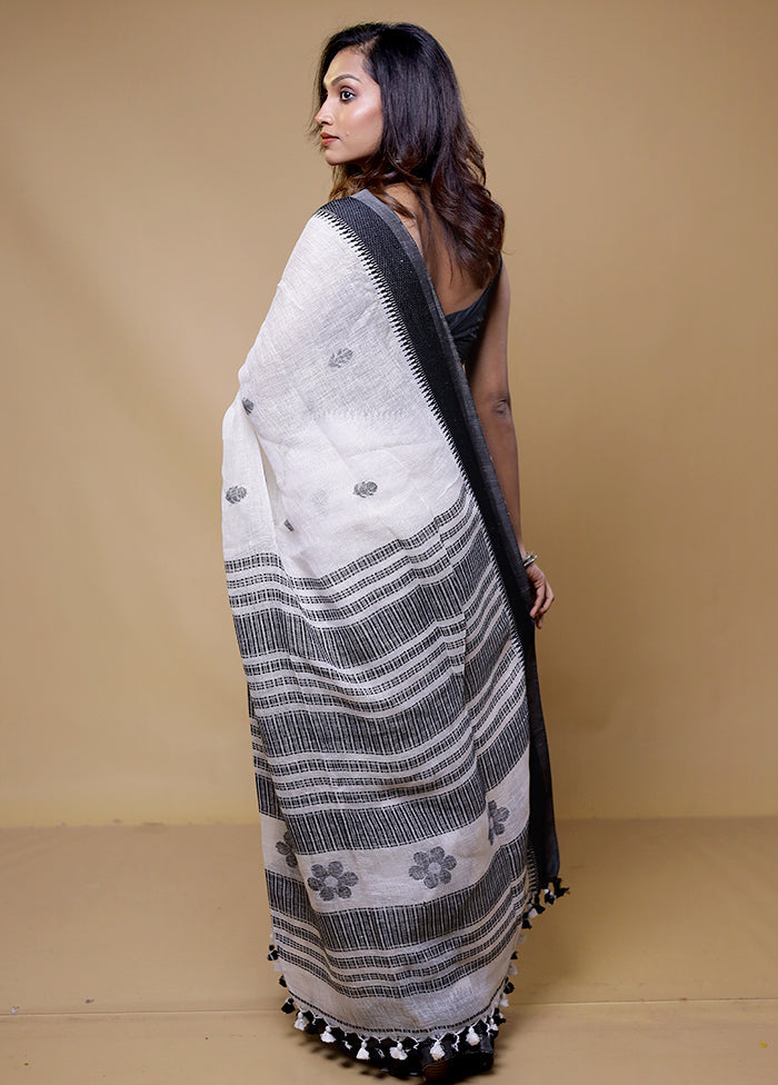 White Linen Silk Saree With Blouse Piece