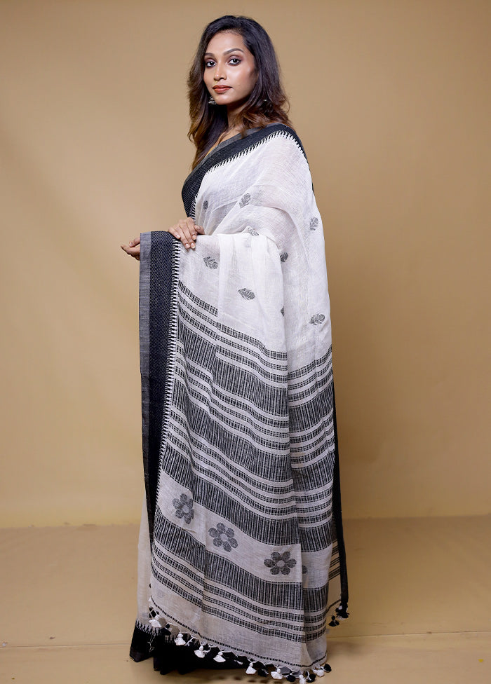 White Linen Silk Saree With Blouse Piece