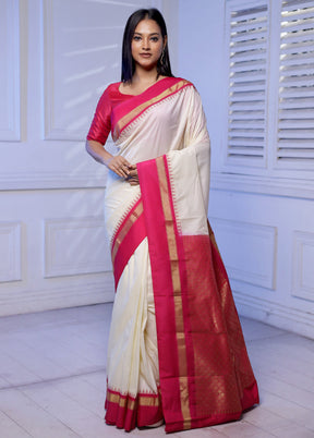 Cream Kanjivaram Silk Saree With Blouse Piece